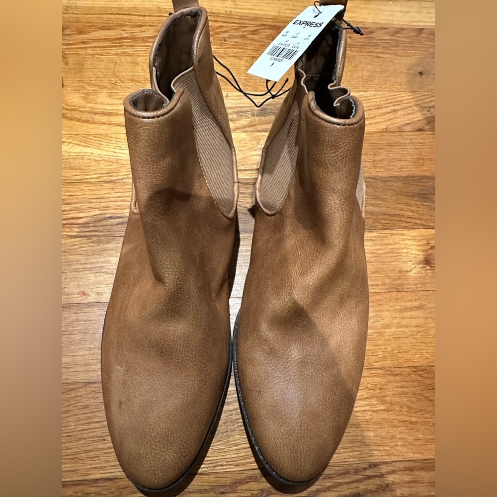Women’s Express Tan Booties Size 9